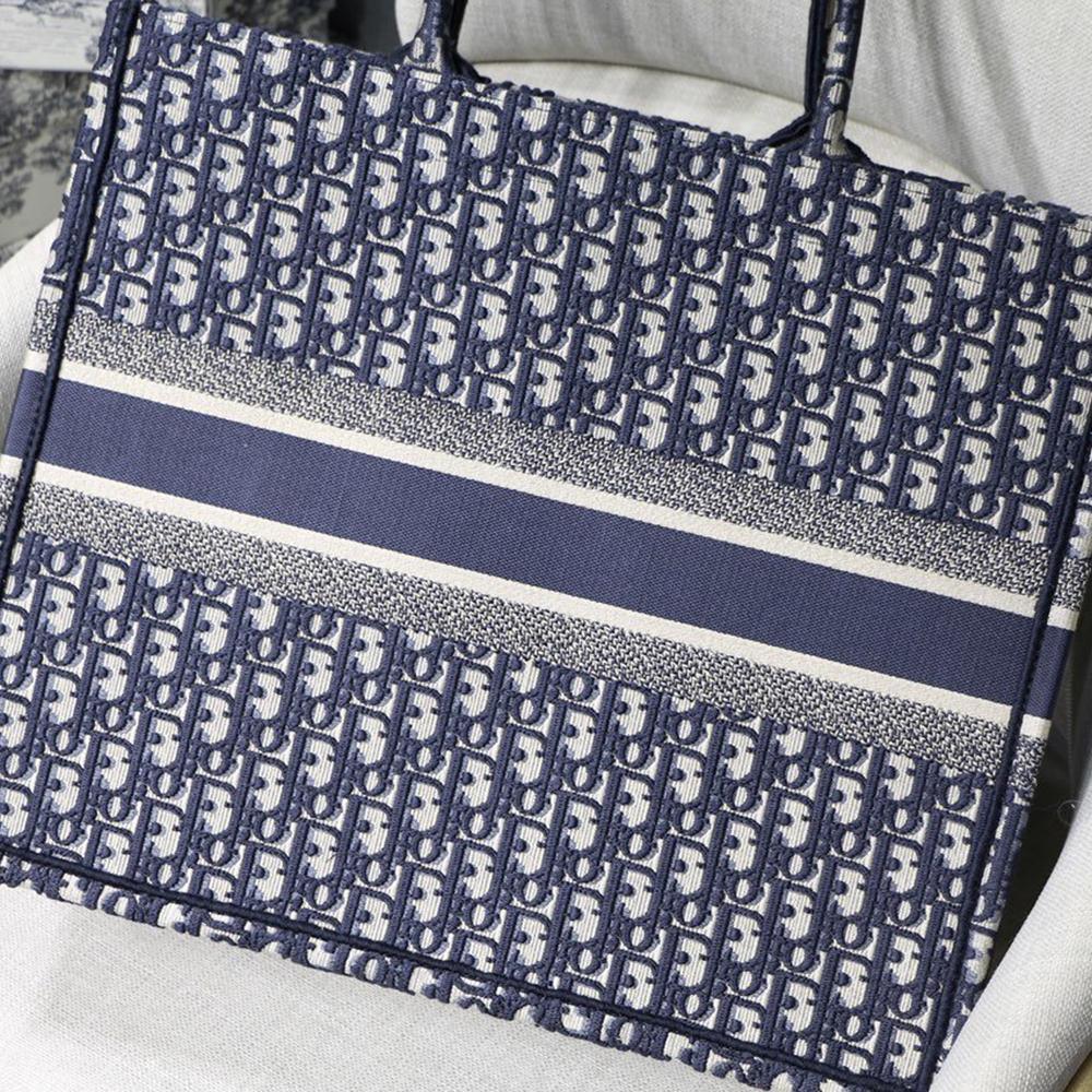 Dior Book Tote Blue product image 3, provided for visual reference and product detail review