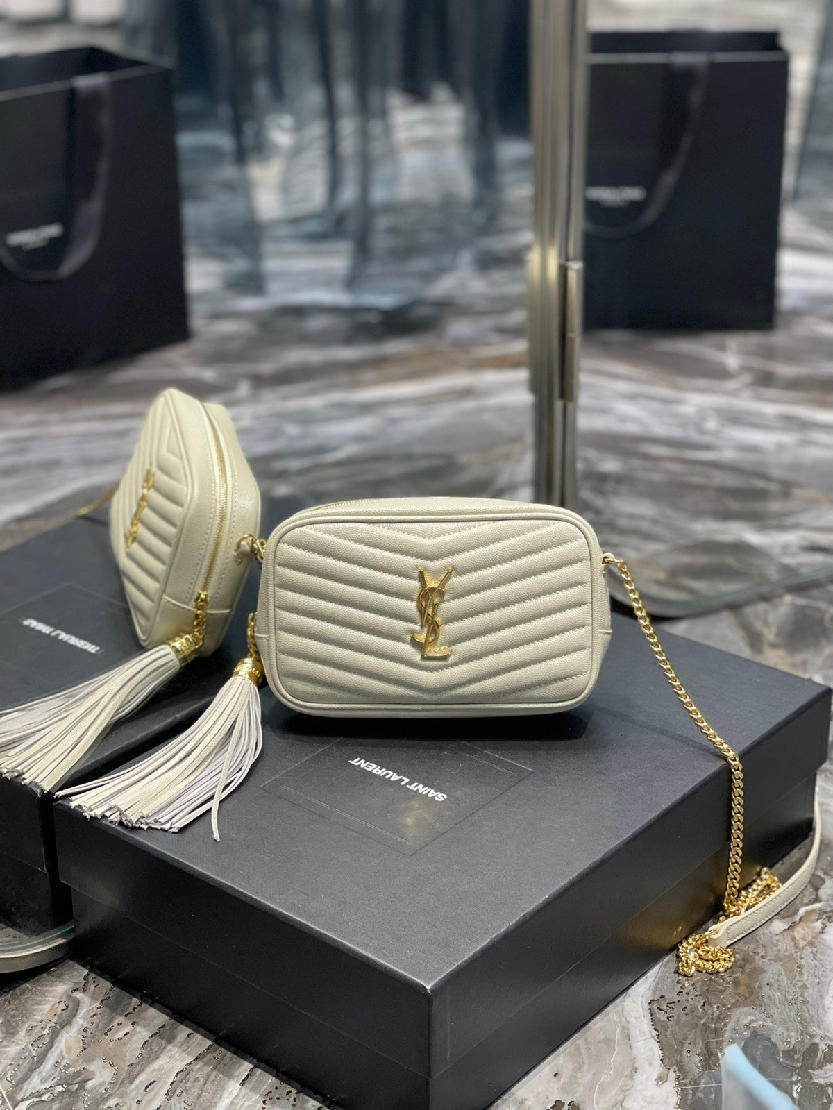 YSL Loulou Mini Camera Bag 18cm White product image 1, provided for visual reference and product detail review