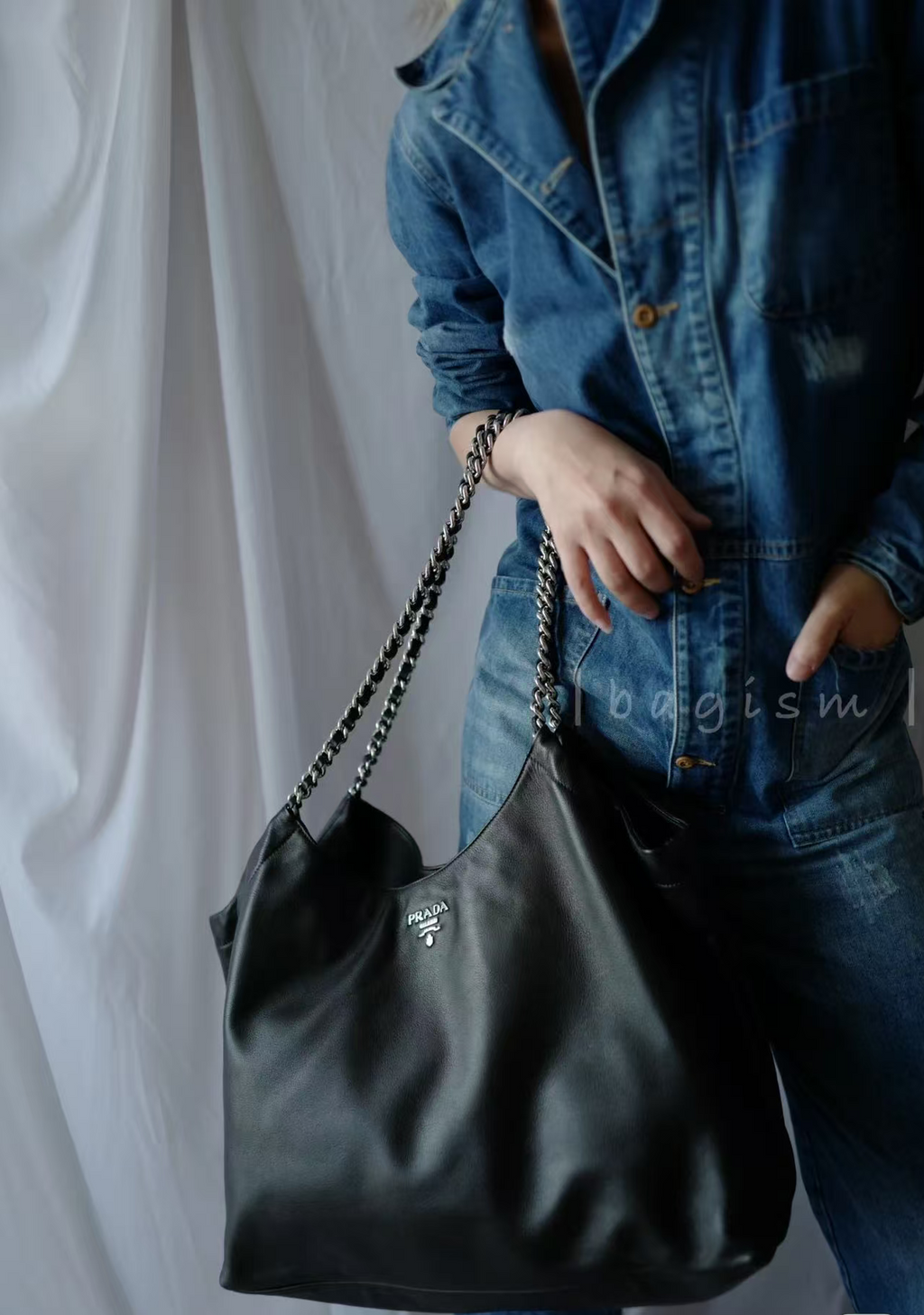 Prada Vitello Soft Chain Handle Shoulder Bag Nero - Black/Silver Hardware product image 2, provided for visual reference and