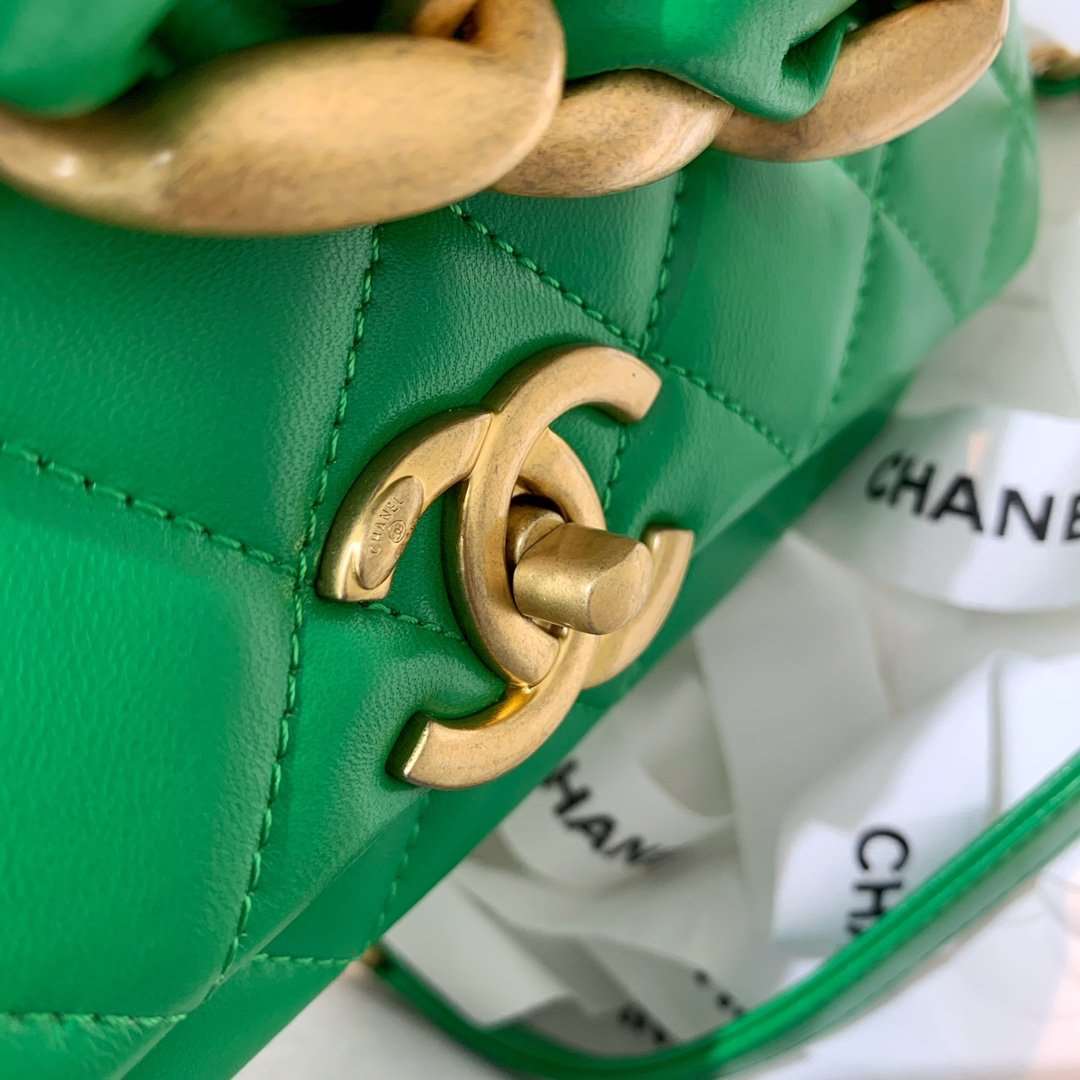 Chanel Flap Bag with Chunky Chain Green product image 9, provided for visual reference and product detail review