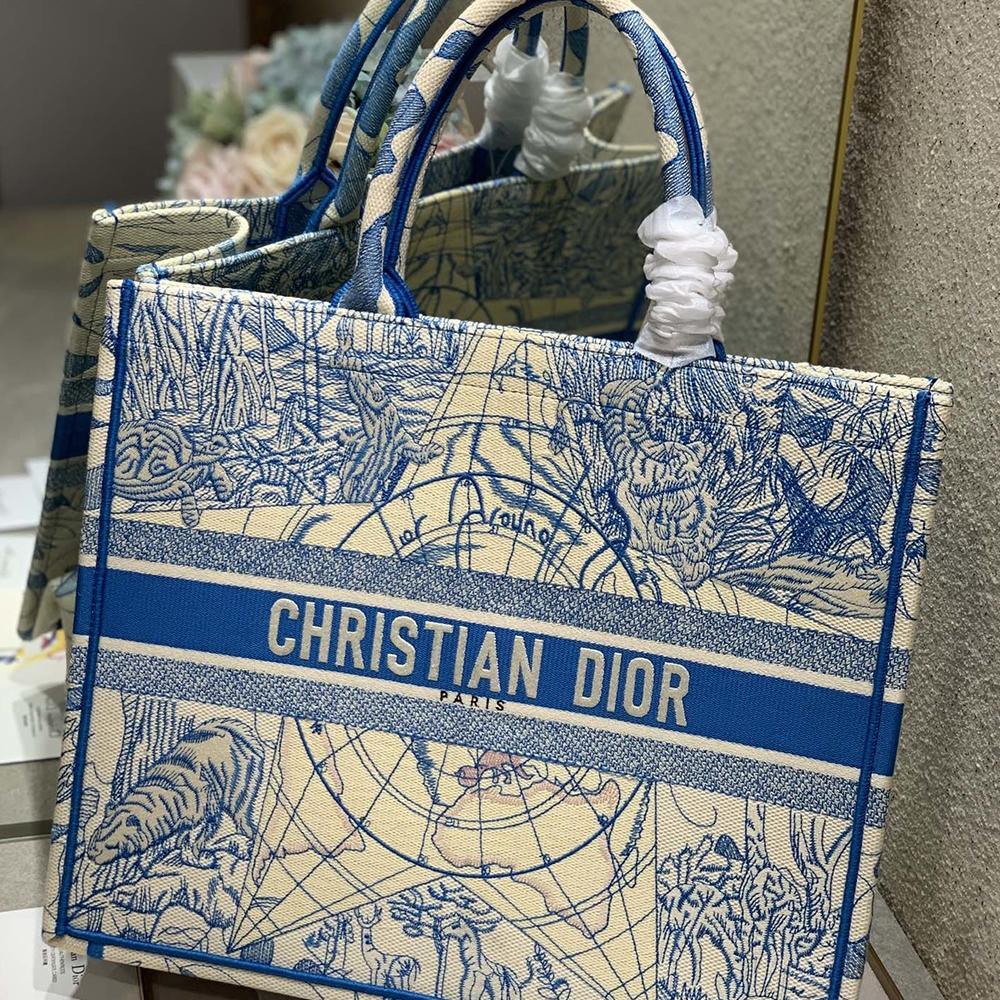 Dior Book Tote product image 3, provided for visual reference and product detail review