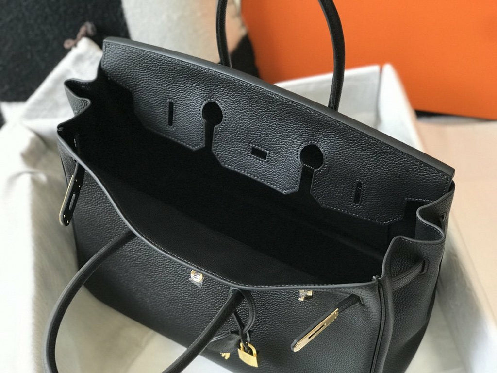 Hermes Handle Bag 30cm Black product image 5, provided for visual reference and product detail review