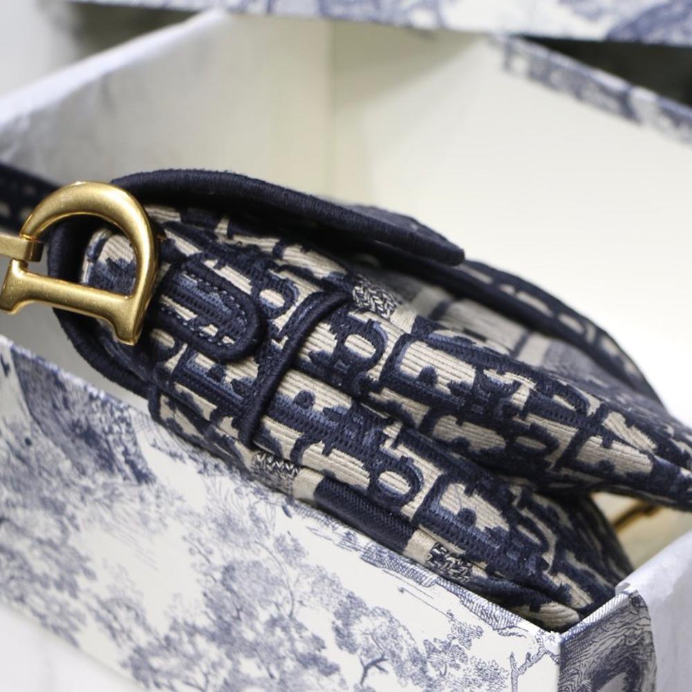 Dior Saddle Bag product image 6, provided for visual reference and product detail review