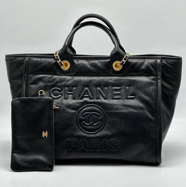 Chanel Deauville Em Couro Preta Italiana Bag - Black product image 4, provided for visual reference and product detail review