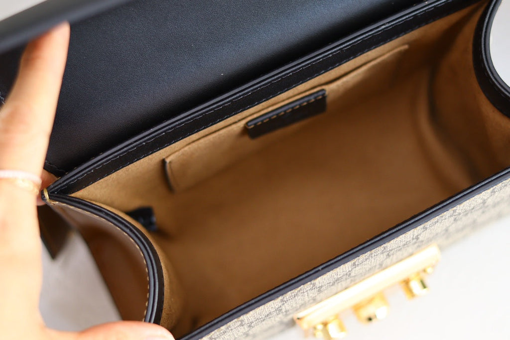 Gucci Padlock 20 Ophidia Leather Black Shoulder Bag product image 6, provided for visual reference and product detail review