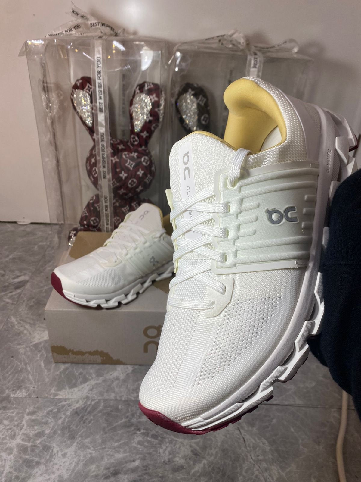 On Cloudswift Suma Undyed White Ivory Running Shoes product image 3, provided for visual reference and product detail review