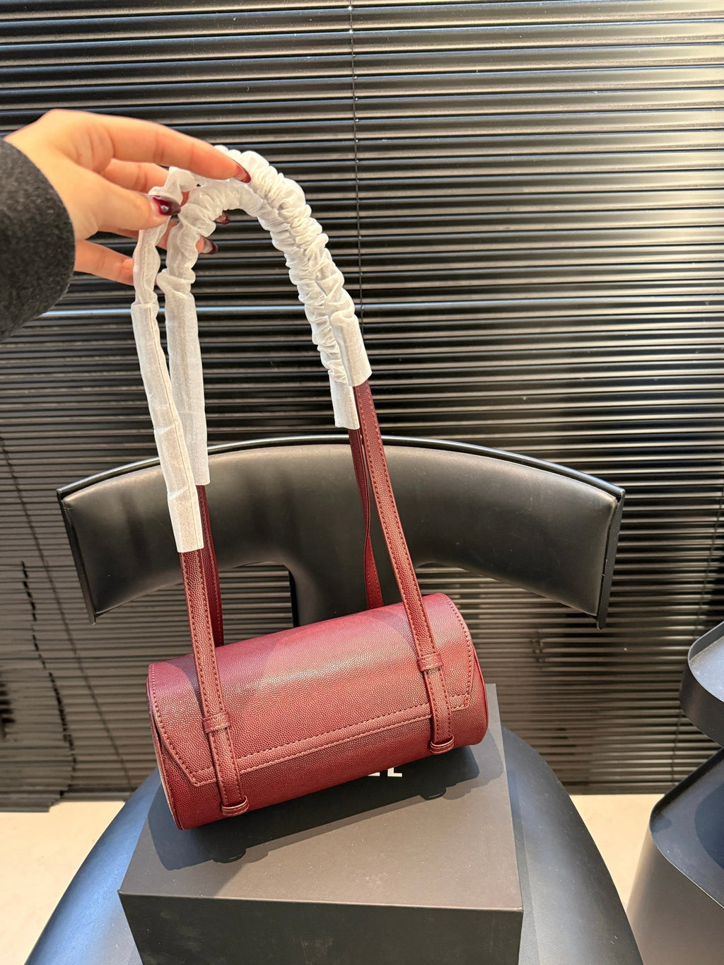 Serenityll 2001114 Chanel Bag product image 5, provided for visual reference and product detail review