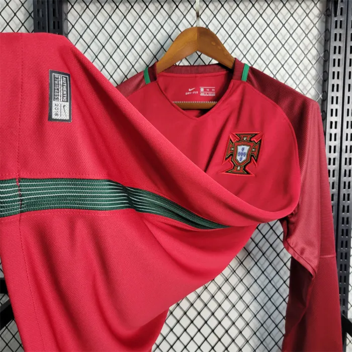 Portugal Jersey Home kit 16-17 Retro Long Sleeves product image 3