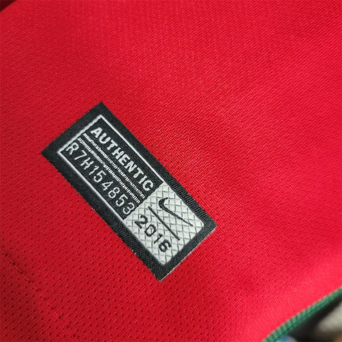 Portugal Jersey Home kit 16-17 Retro Long Sleeves product image 9