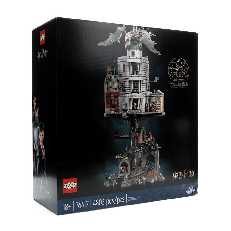 LEGO Harry Potter Gringotts Wizarding Bank Collectors' Edition 76417 Building Set product image 1, provided for visual