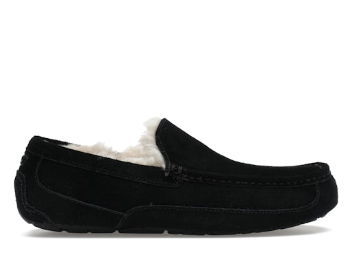 UGG Ascot Slipper - Black product image 1, provided for visual reference and product detail review