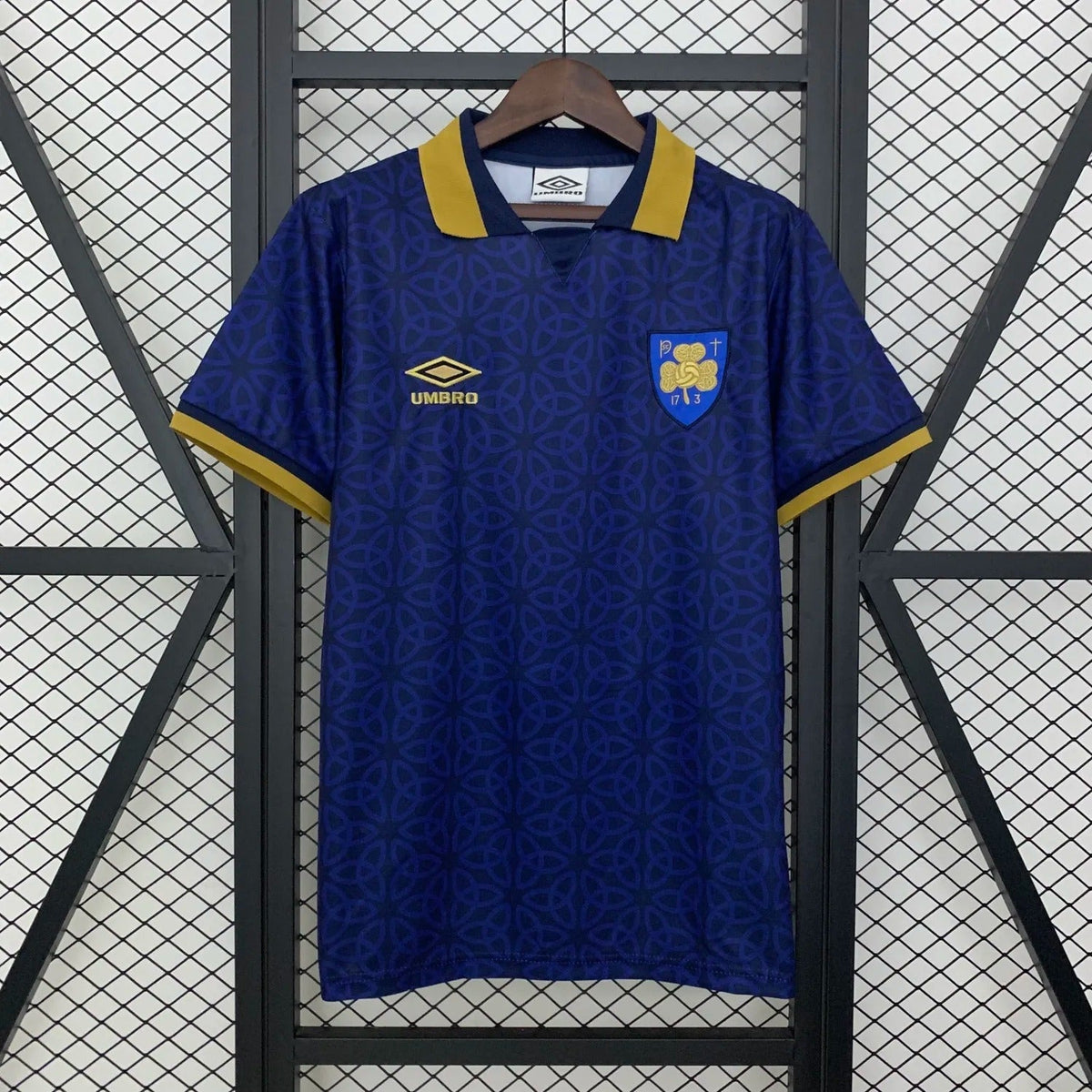 ireland st. patrick's day away jersey 25-26 football kit product image 1