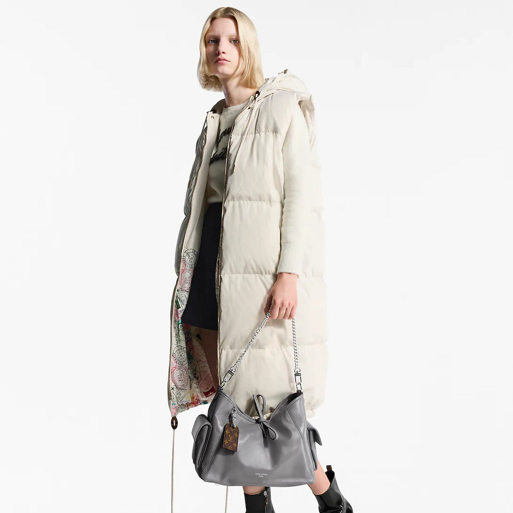 Louis Vuitton Carryall Cargo Vibe PM Shoulder Bag product image 4, provided for visual reference and product detail review