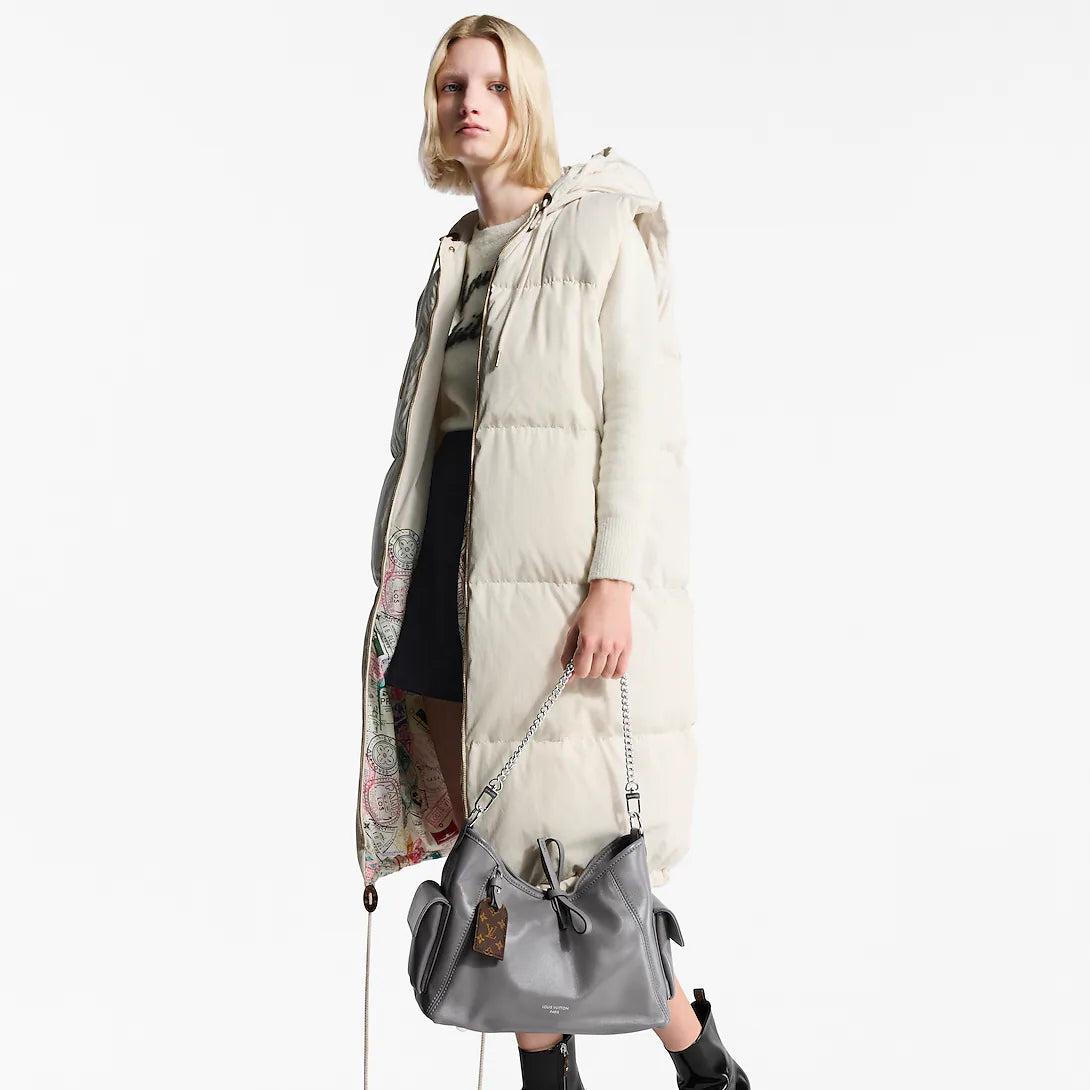 Louis Vuitton Carryall Cargo Vibe PM Shoulder Bag product image 4, provided for visual reference and product detail review