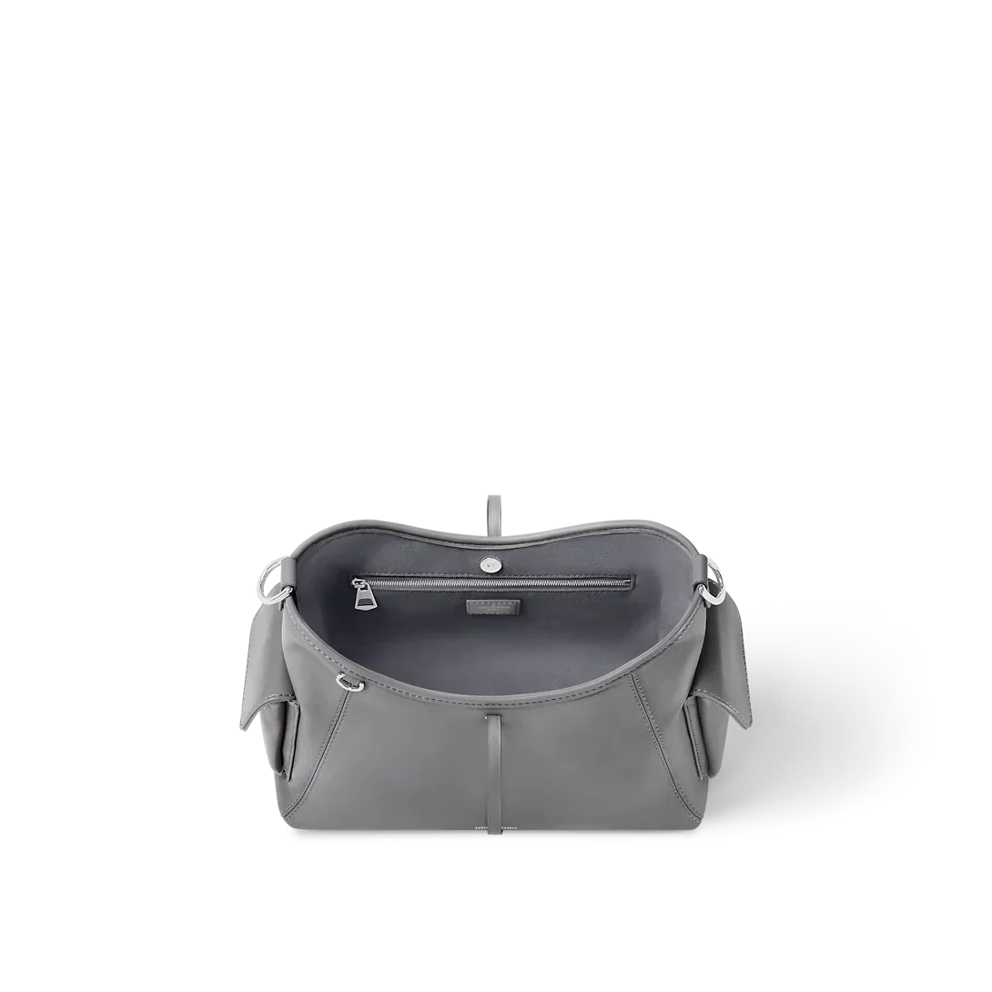 Louis Vuitton Carryall Cargo Vibe PM Shoulder Bag product image 3, provided for visual reference and product detail review