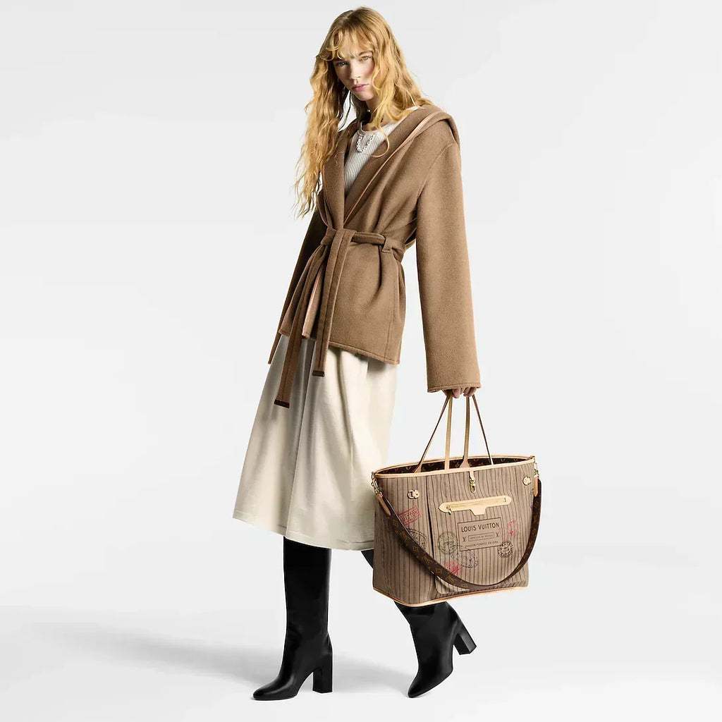 Louis Vuitton Neverfull Bandoulière Inside Out GM Handbag product image 6, provided for visual reference and product detail