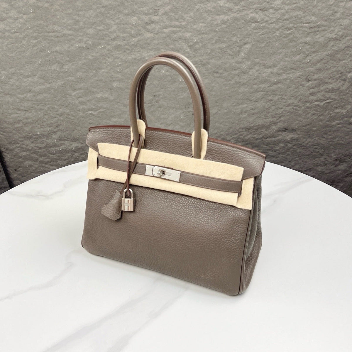 Hermes Birkin 30 Togo Leather Handbag - 8F Etain product image 2, provided for visual reference and product detail review
