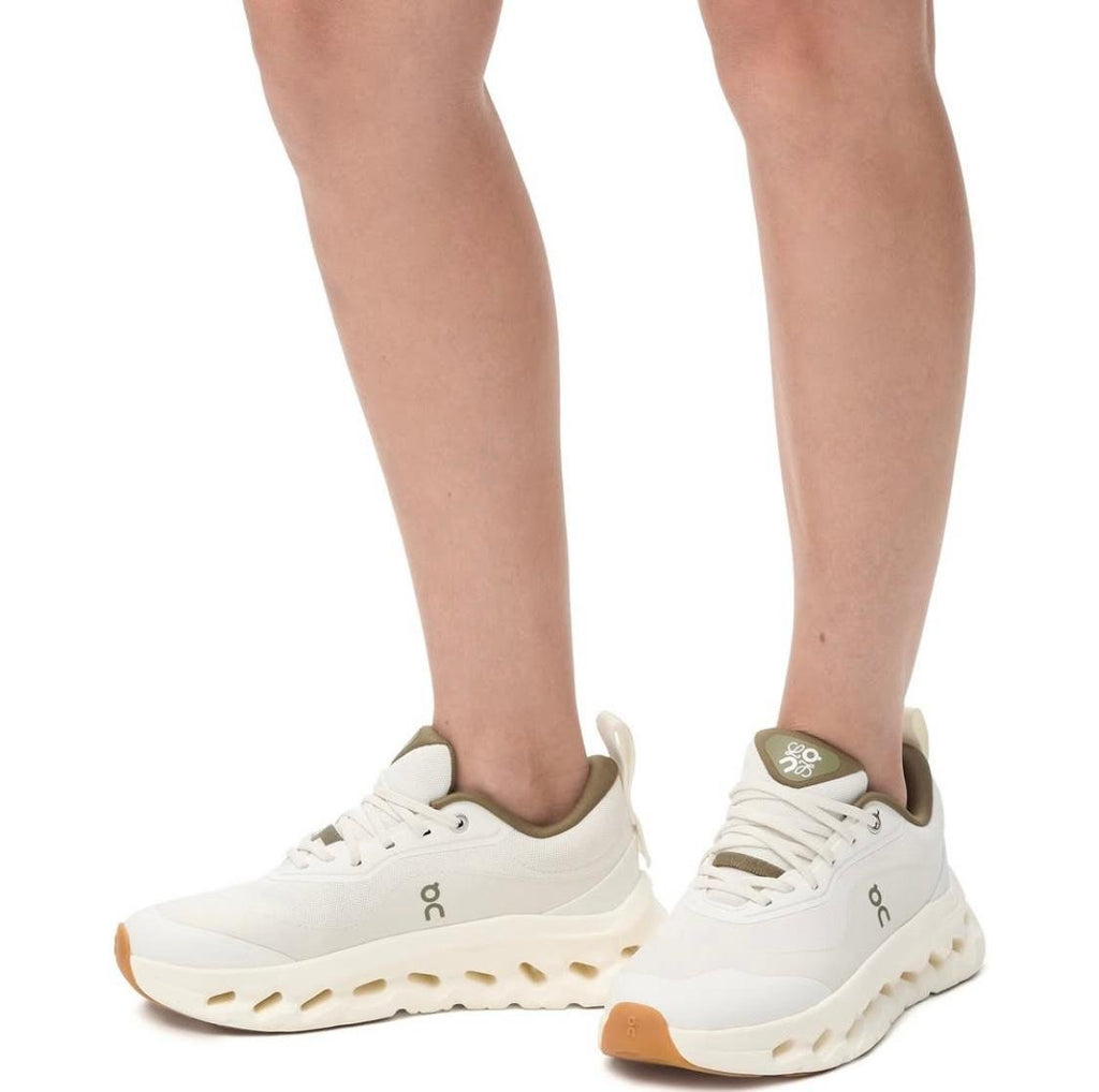 LOEWE x On Cloudtilt 2.0 White/Brown Lifestyle Sneakers product image 1, provided for visual reference and product detail