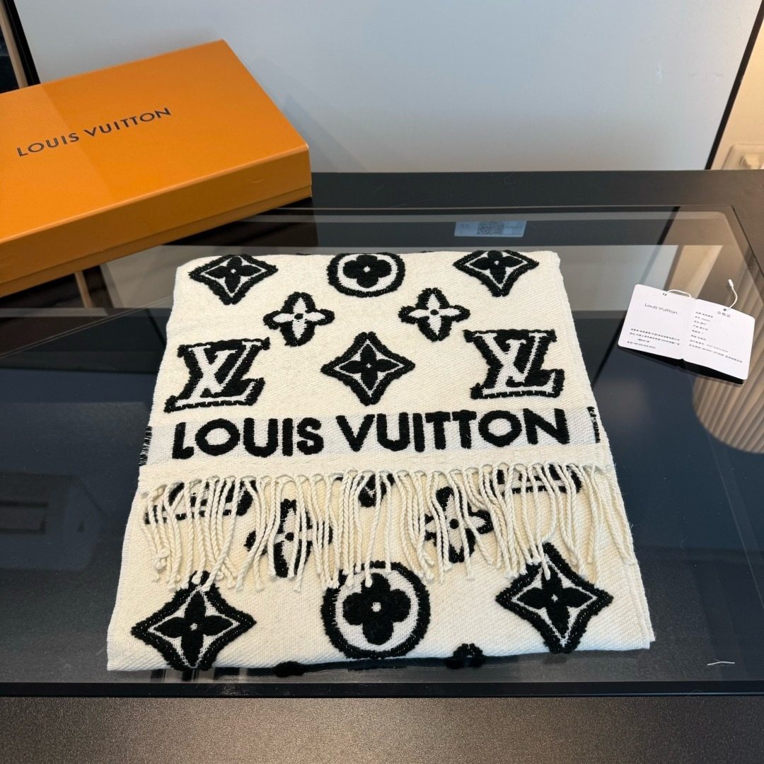 Louis Vuitton White and Black Graphic Scarf product image 4, provided for visual reference and product detail review