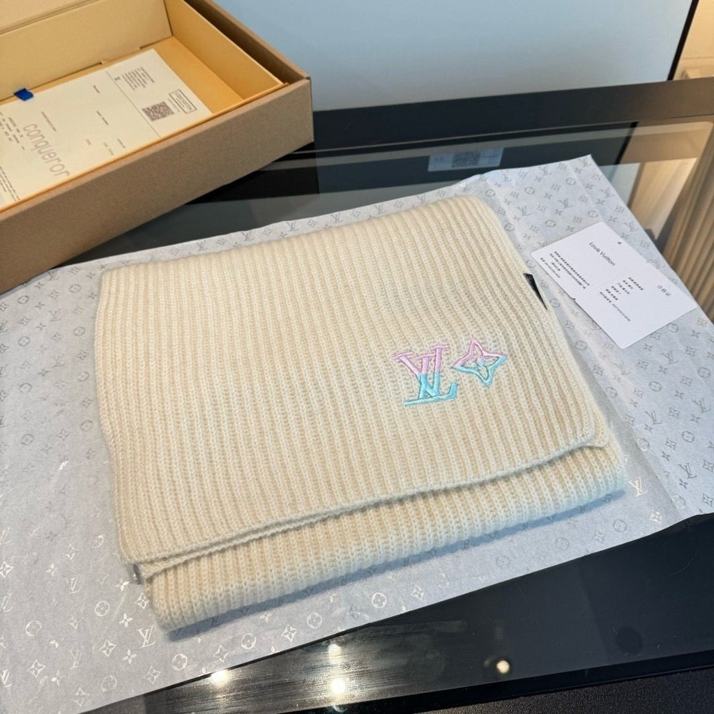 Louis Vuitton Cream Rib-Knit Scarf and Beanie Set product image 9, provided for visual reference and product detail review