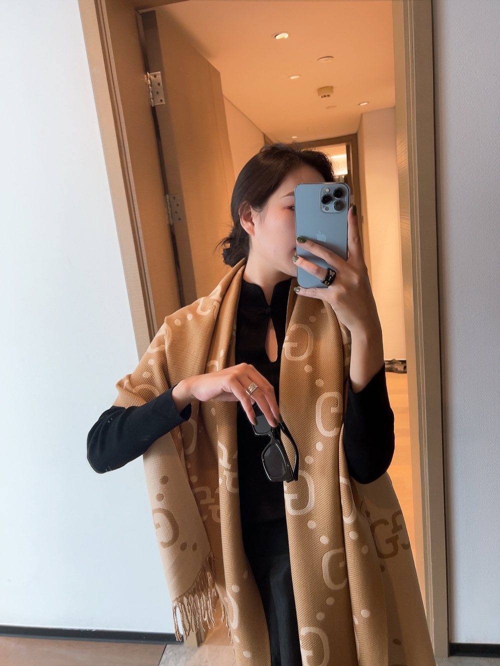 Gucci Camel Brown and Ivory Fringed Scarf product image 4, provided for visual reference and product detail review