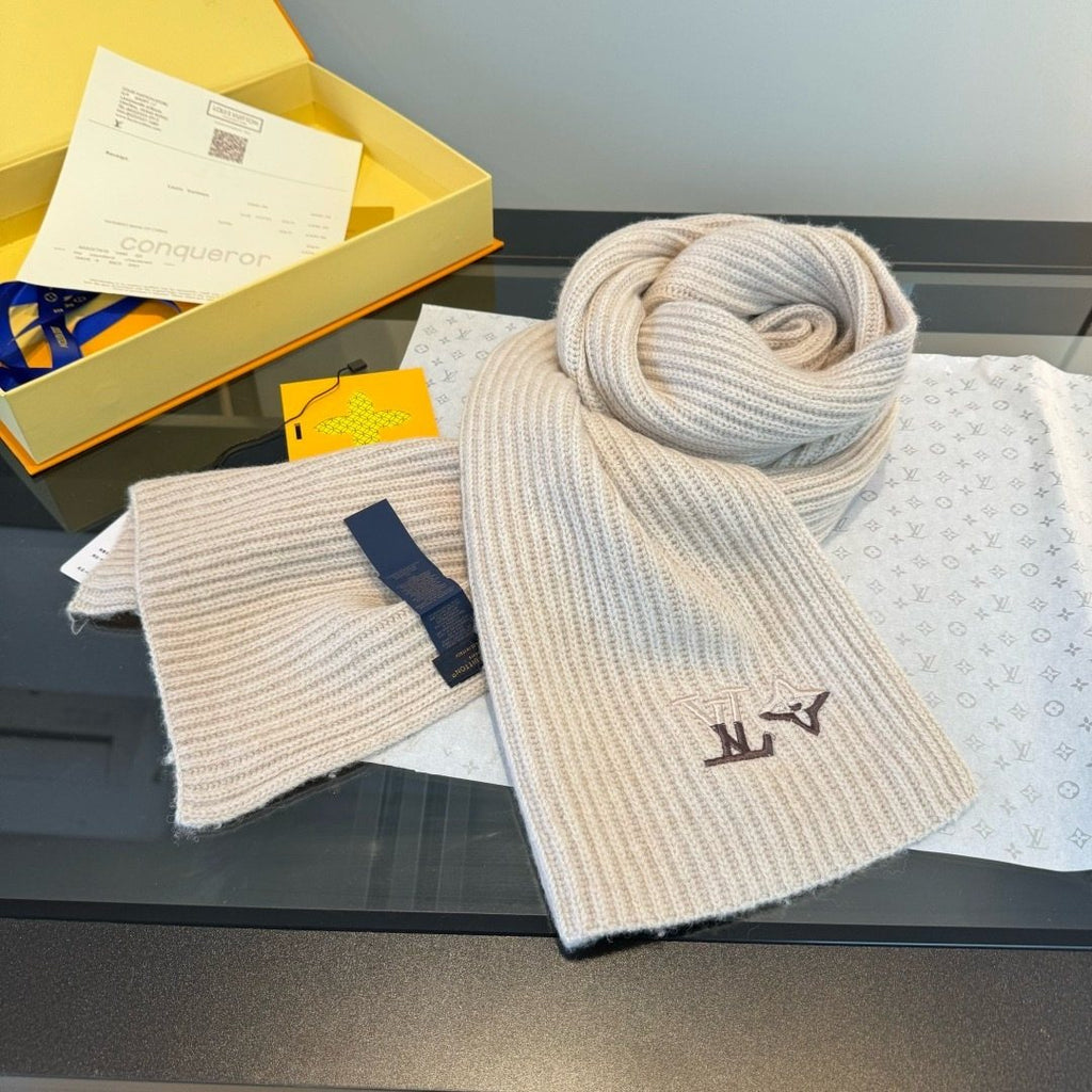 Louis Vuitton Cream Beige Beanie & Scarf Set product image 7, provided for visual reference and product detail review