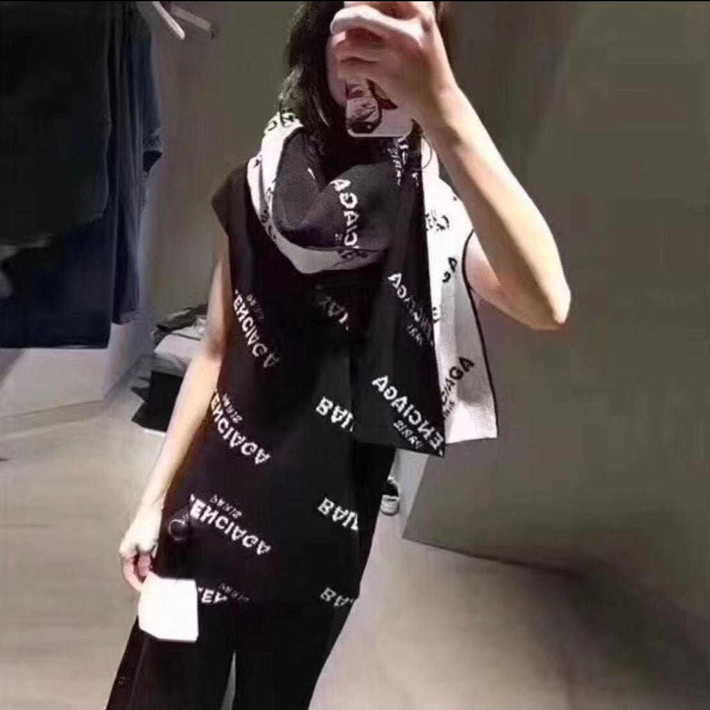 Balenciaga Black & White Knitted Scarf product image 5, provided for visual reference and product detail review