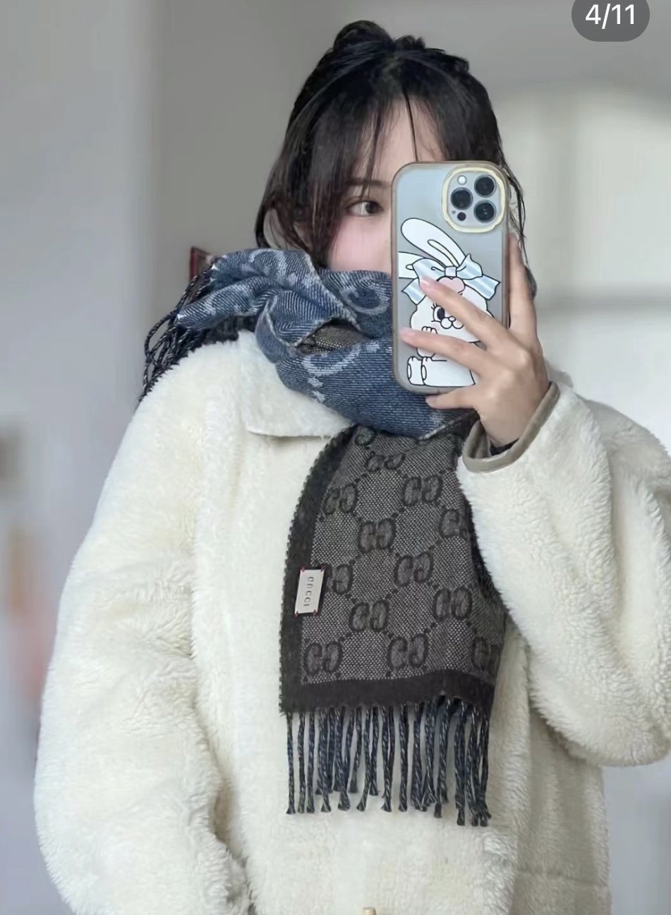 Gucci Blue & Brown Reversible Fringed Scarf product image 5, provided for visual reference and product detail review