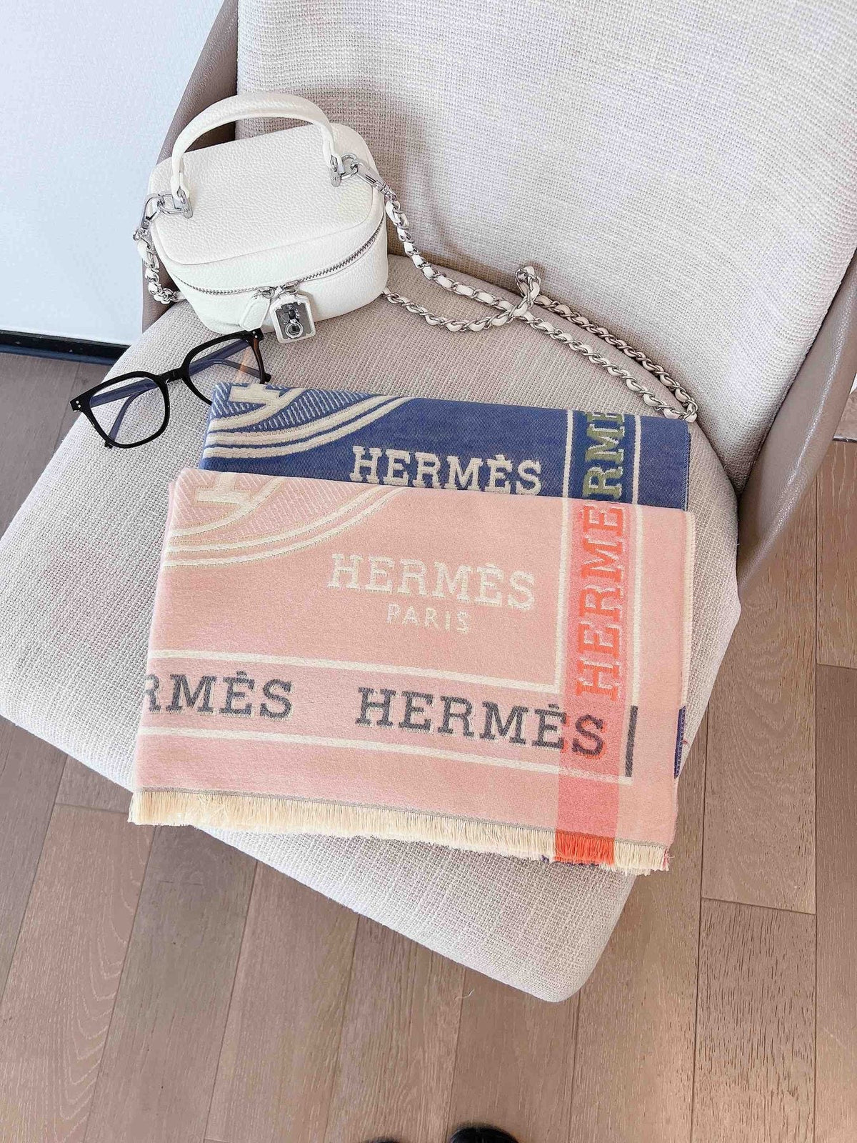 Hermès Equestrian Motif Scarf product image 7, provided for visual reference and product detail review