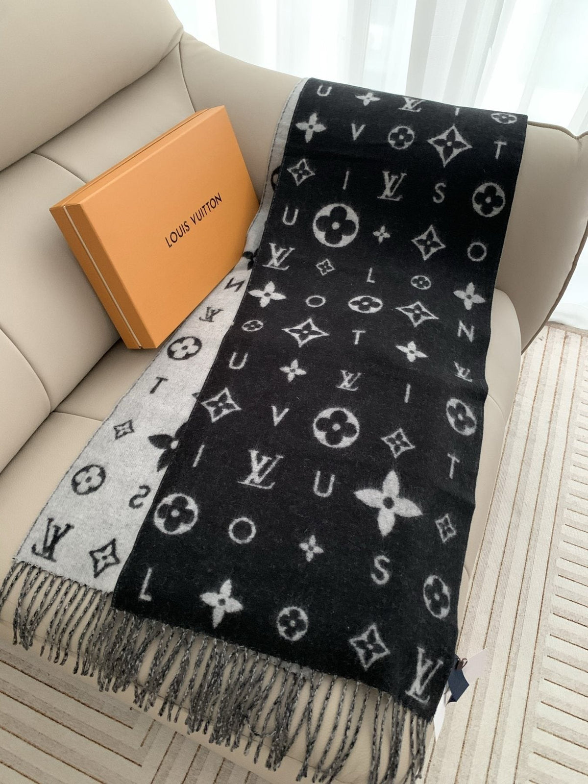 Louis Vuitton Black and Gray Reversible Cashmere Scarf product image 2, provided for visual reference and product detail