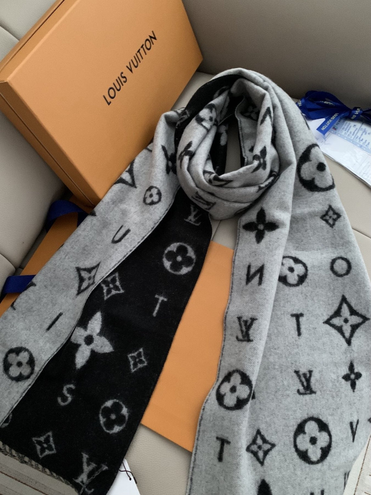 Louis Vuitton Black & Gray Reversible Scarf product image 4, provided for visual reference and product detail review