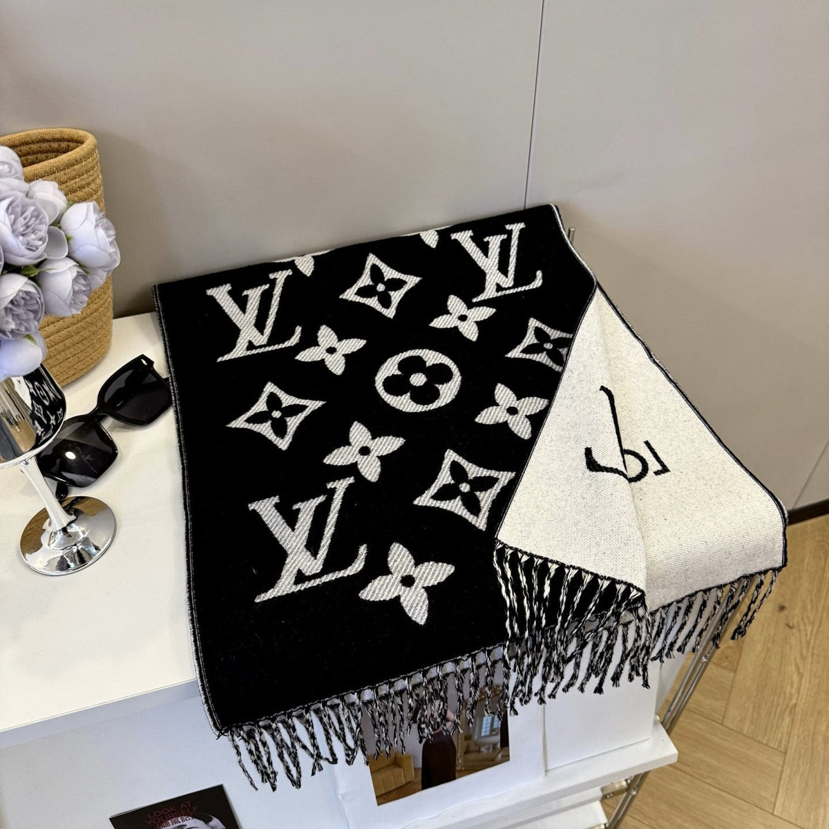 Louis Vuitton Beige & White Fringed Scarf product image 2, provided for visual reference and product detail review