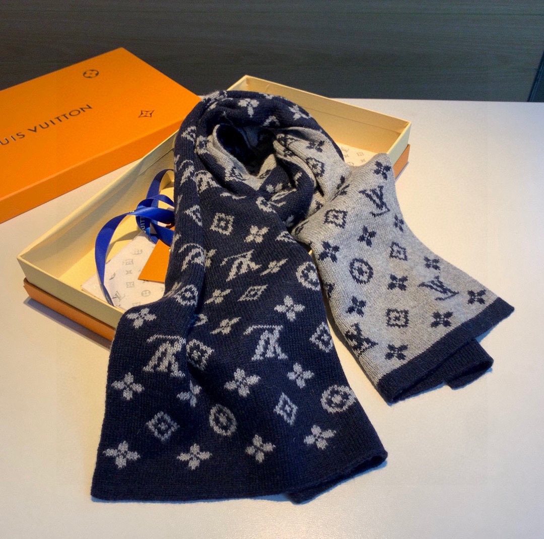 Louis Vuitton Navy and Gray Reversible Cashmere Scarf product image 4, provided for visual reference and product detail