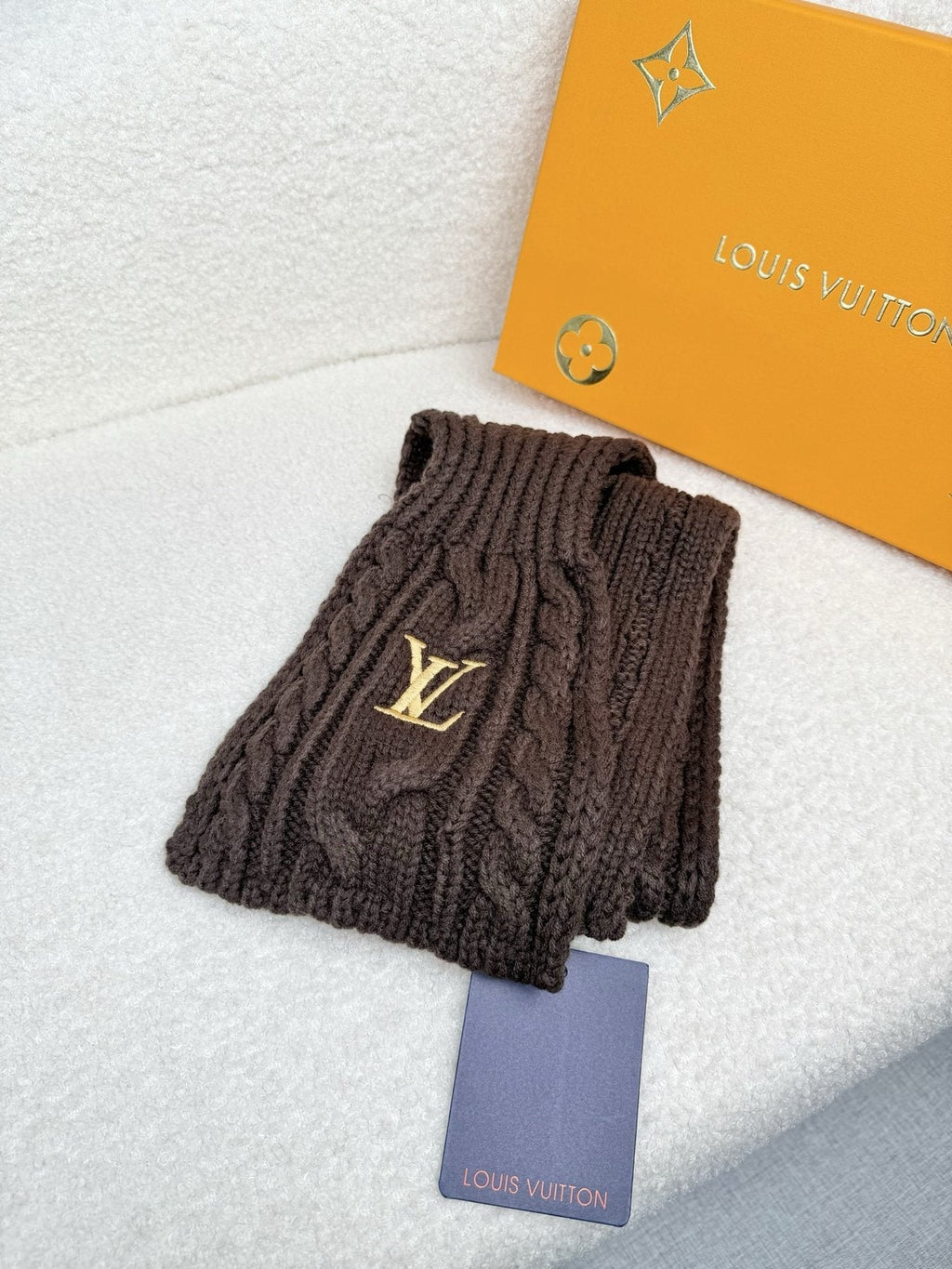 Louis Vuitton Dark Brown Knit Scarf product image 7, provided for visual reference and product detail review