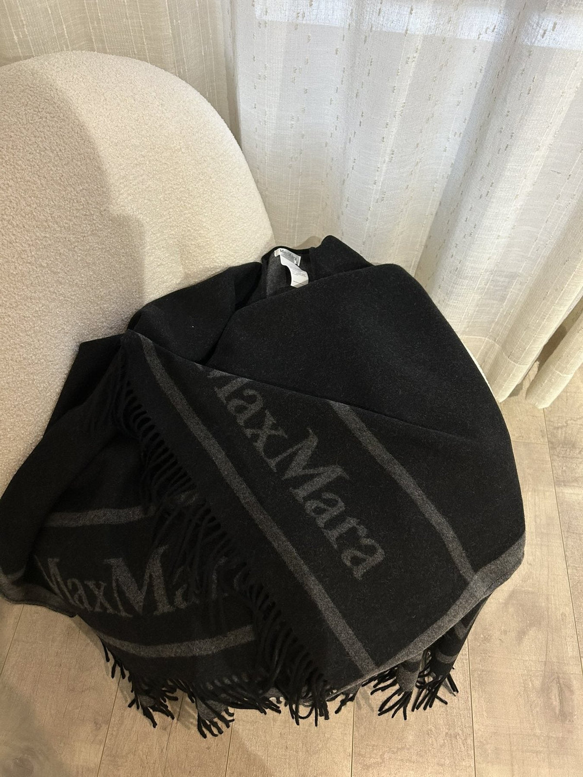 Max Mara Reversible Fringed Cashmere Wrap product image 4, provided for visual reference and product detail review