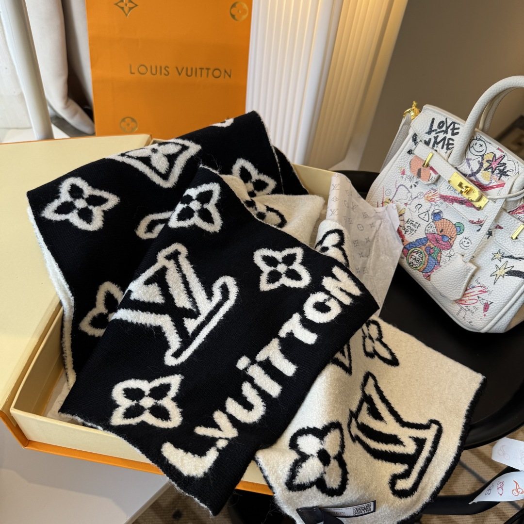 Louis Vuitton Black & Ivory Monogram Scarf product image 8, provided for visual reference and product detail review