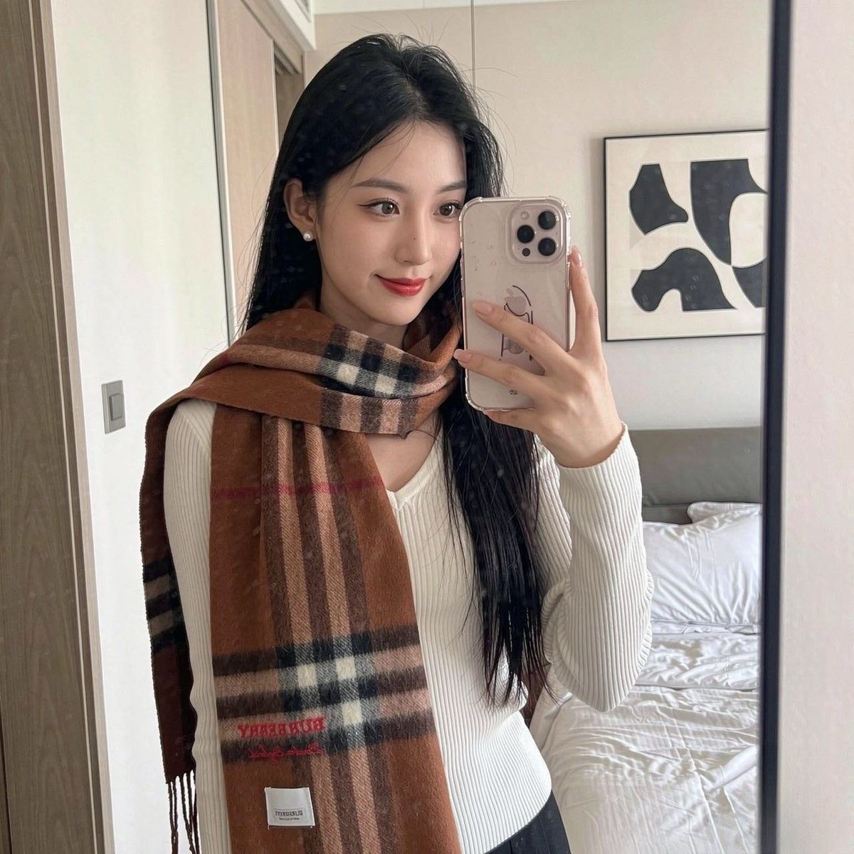 Burberry Embroidered Wordmark Plaid Scarf - 30 x 180 cm product image 7, provided for visual reference and product detail
