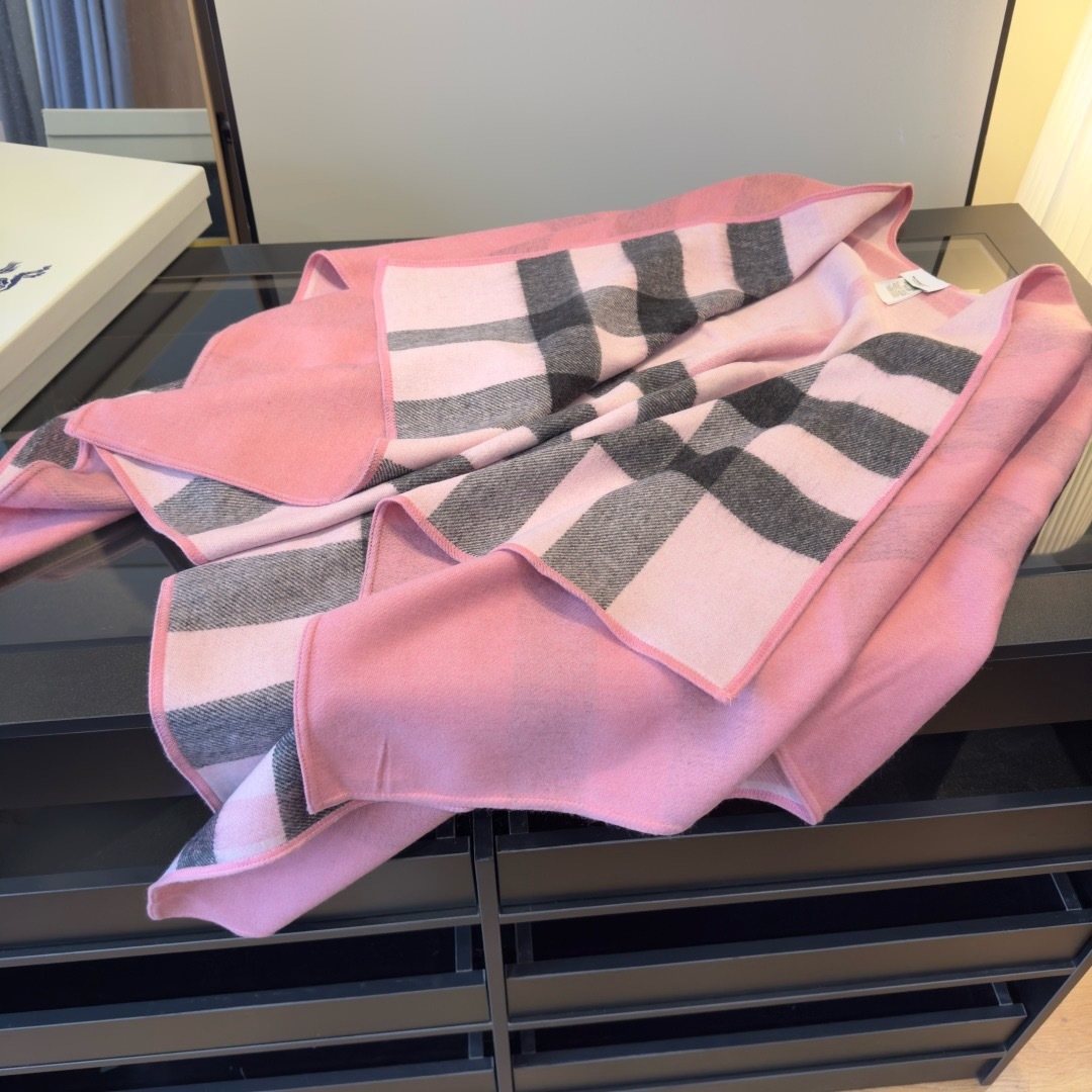 Burberry Reversible Color-Block Poncho product image 5, provided for visual reference and product detail review