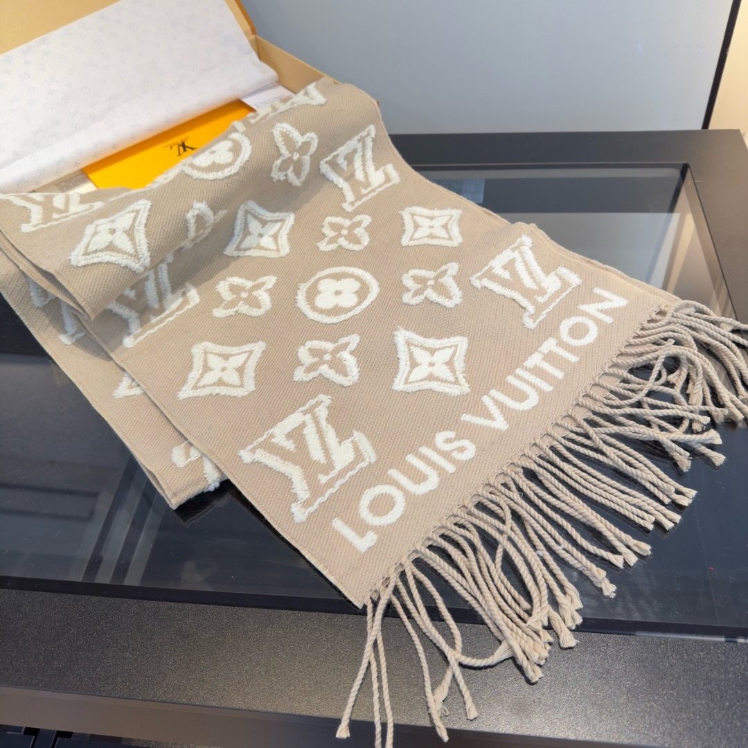 Louis Vuitton Fringed Monogram-Style Scarf product image 6, provided for visual reference and product detail review