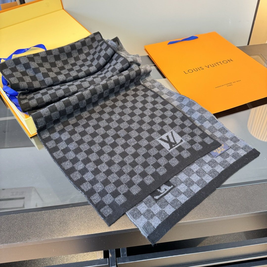 Louis Vuitton Black and Charcoal Checkerboard Scarf product image 5, provided for visual reference and product detail review