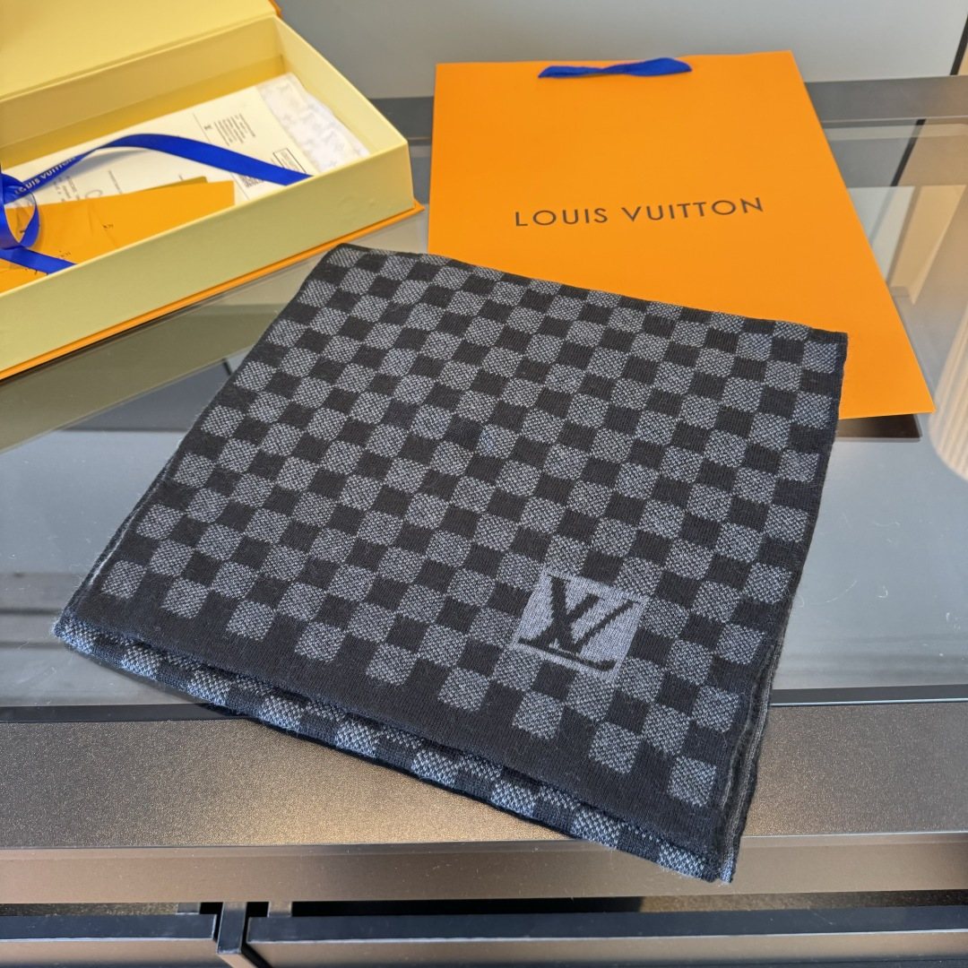 Louis Vuitton Black & Gray Checker Scarf product image 1, provided for visual reference and product detail review
