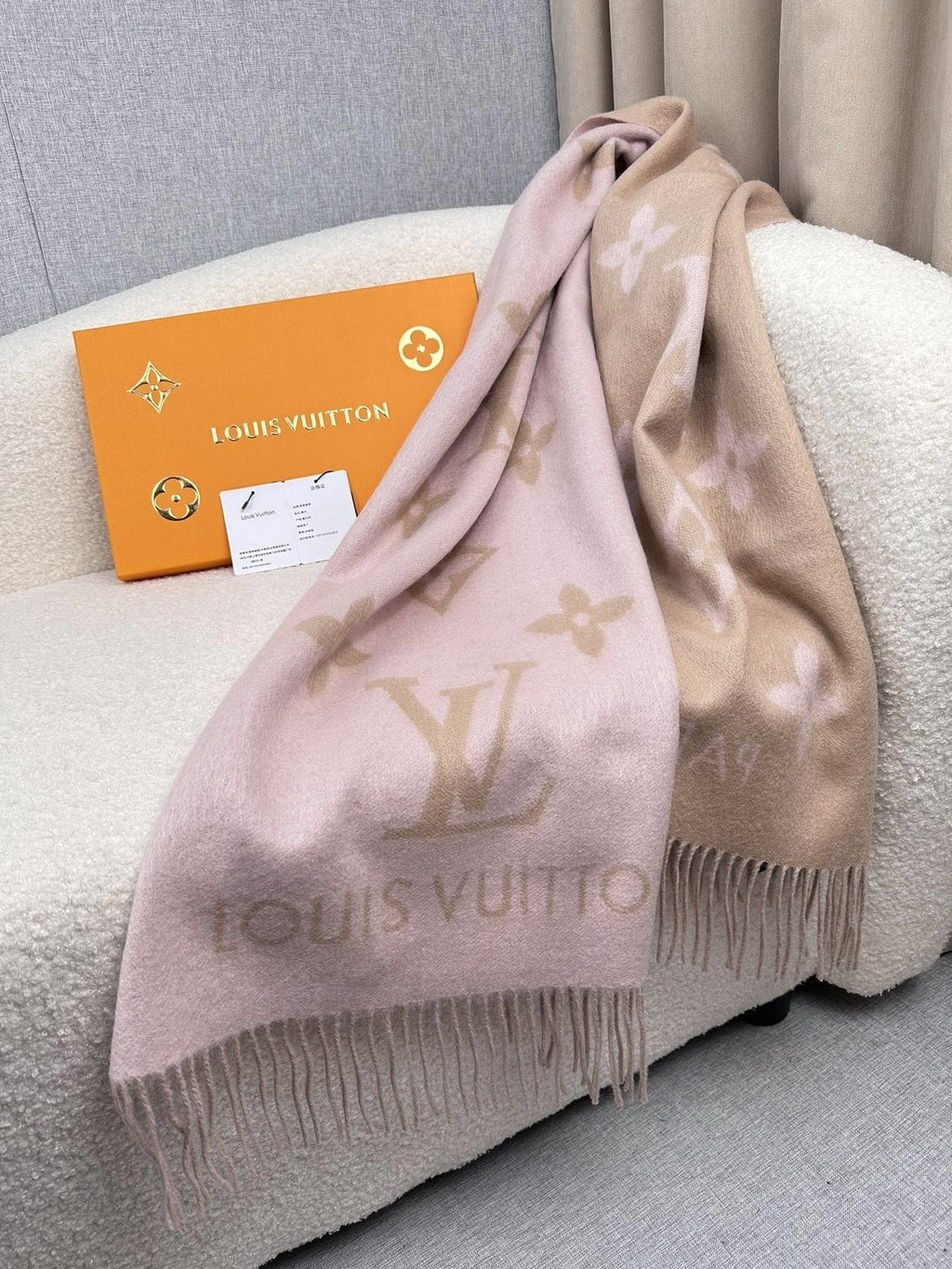 Louis Vuitton Wordmark Monogram Scarf - 180 x 45 cm product image 4, provided for visual reference and product detail review