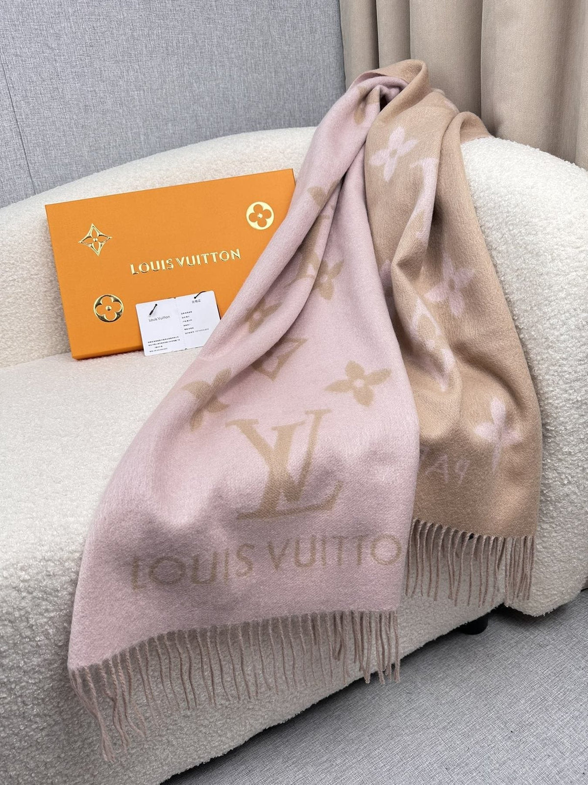 Louis Vuitton Wordmark Monogram Scarf - 180 x 45 cm product image 4, provided for visual reference and product detail review