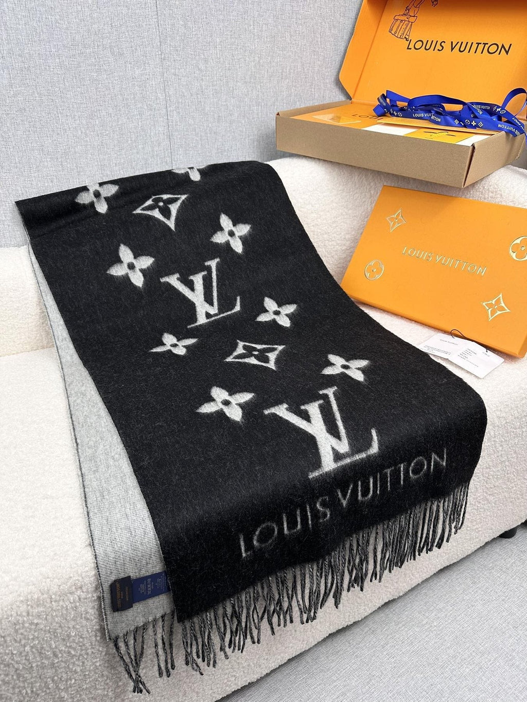 Louis Vuitton Wordmark Monogram Scarf - 180 x 45 cm product image 2, provided for visual reference and product detail review