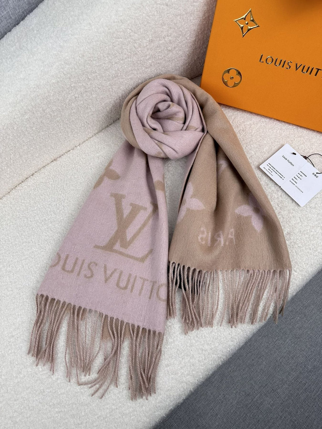Louis Vuitton Wordmark Monogram Scarf - 180 x 45 cm product image 6, provided for visual reference and product detail review
