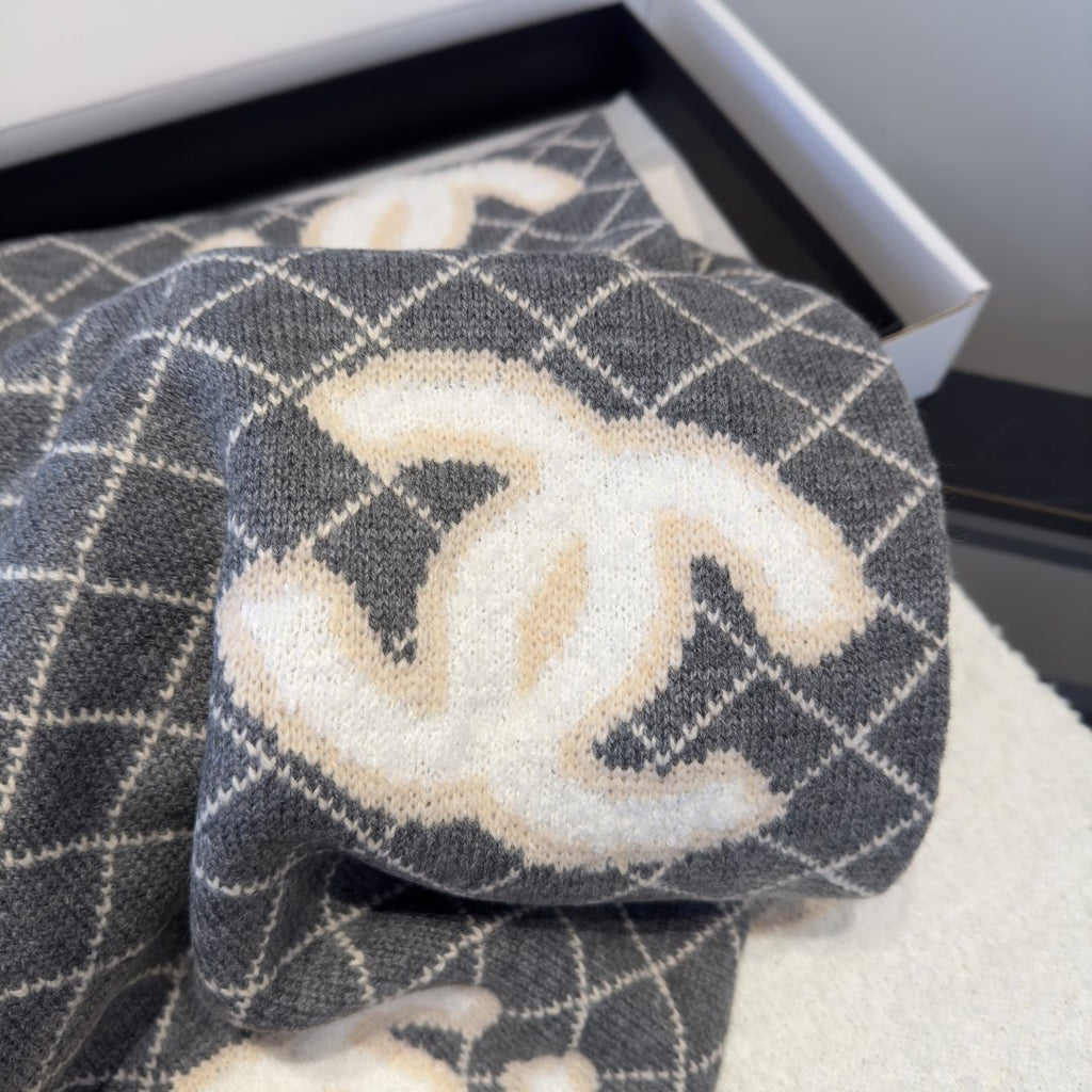 Chanel Grid Knit Scarf product image 13, provided for visual reference and product detail review