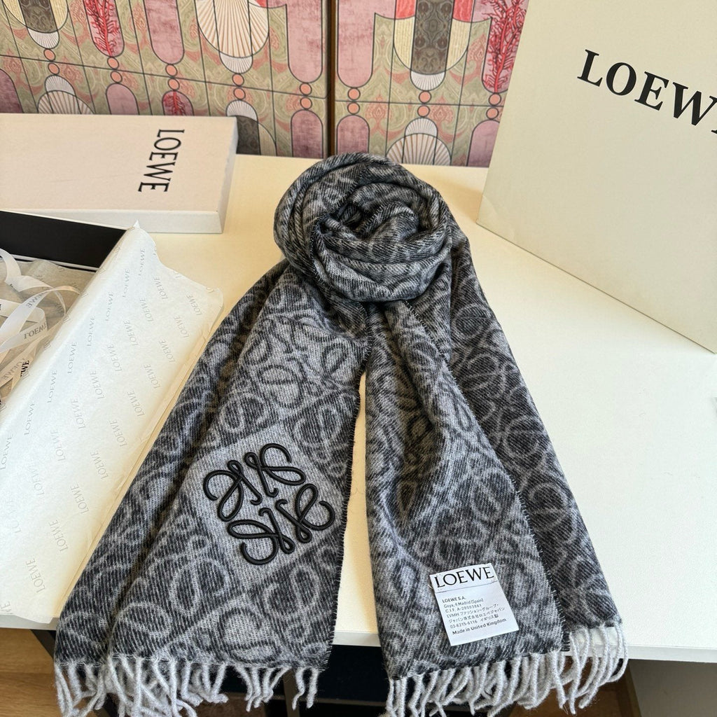 Loewe Reversible Fringe Pattern Scarf product image 10, provided for visual reference and product detail review