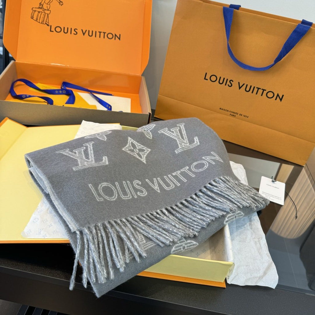 Louis Vuitton Reversible Monogram Knit Scarf product image 9, provided for visual reference and product detail review