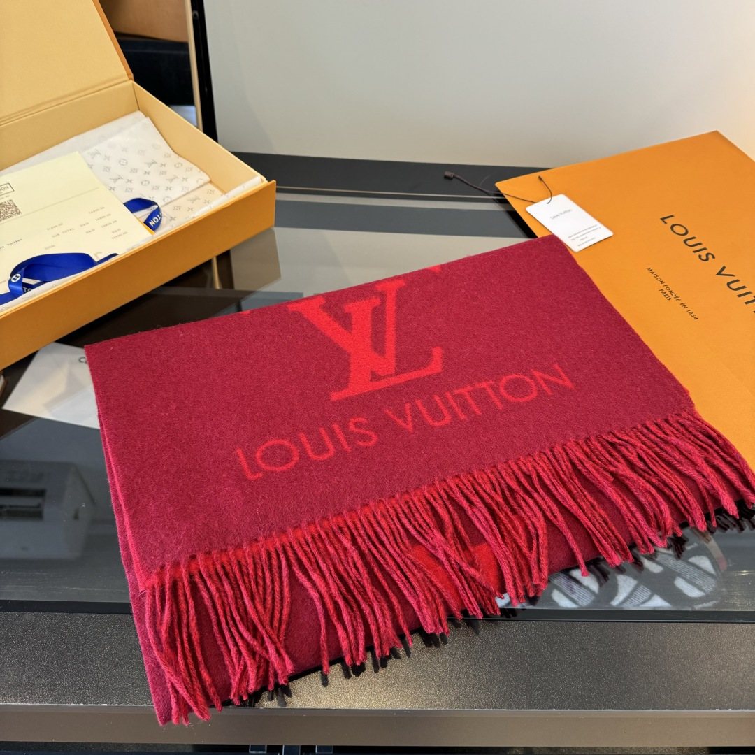 Louis Vuitton Two-Tone Fringed Scarf product image 6, provided for visual reference and product detail review