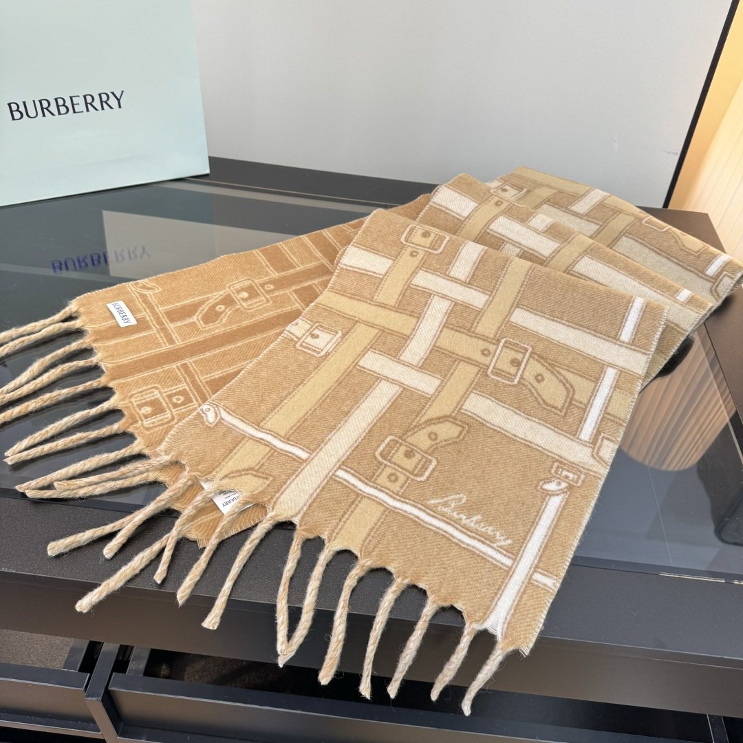 Burberry Geometric Fringed Scarf product image 11, provided for visual reference and product detail review